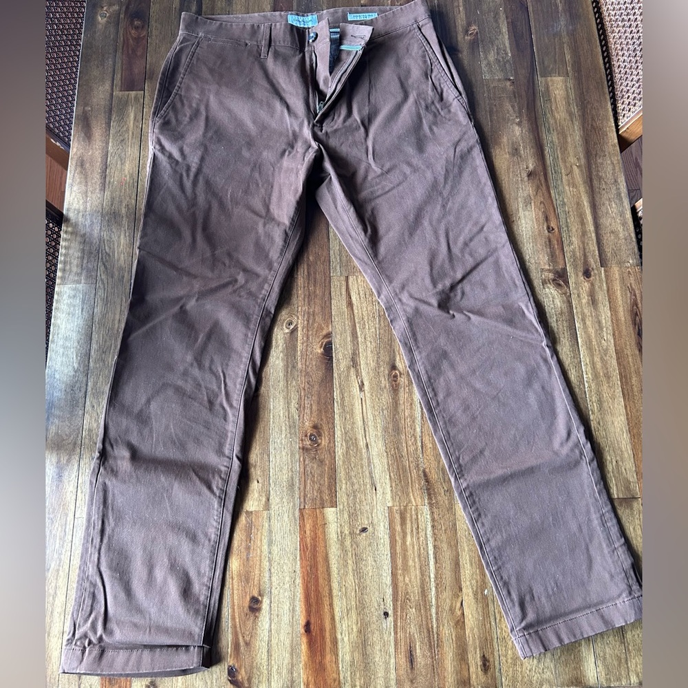 Goodfellow Hennepin (slim) brown chino. Size 34x32
